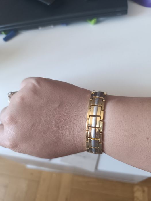 Дамска магнитна гривна