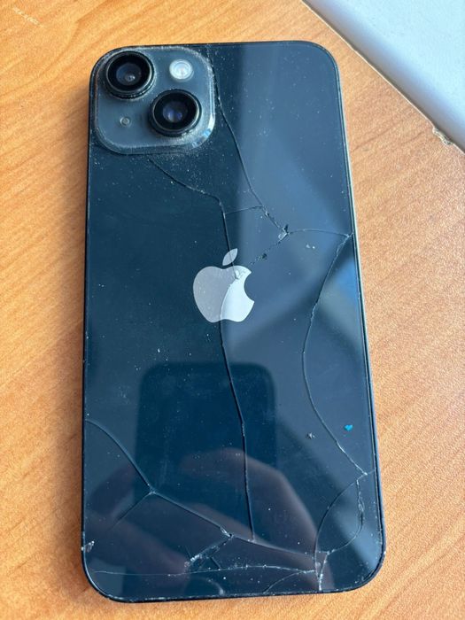 Айфон 14 требуется ремонт!