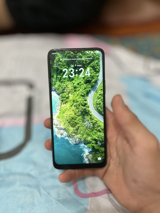 Продаеться телефон Honor X6a 128gb