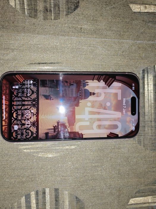 Iphone 15 в отлично състояние