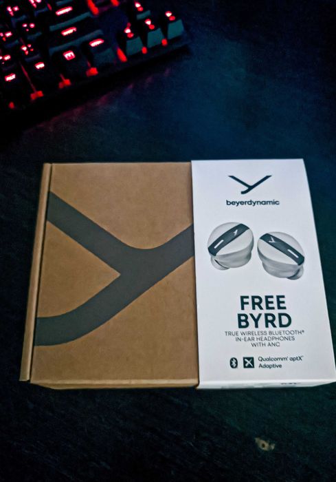 Срочно Топовые Наушники Beyerdynamic Free BYRD , Grey