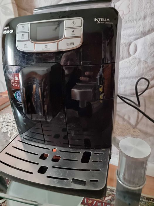 Кафеавтомат Saeco INTELIA