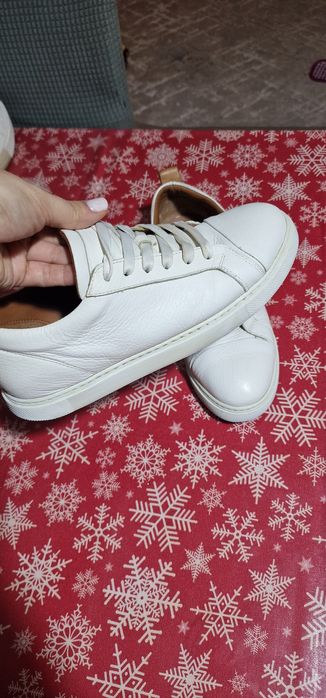 Кросовки кожаные белые 41