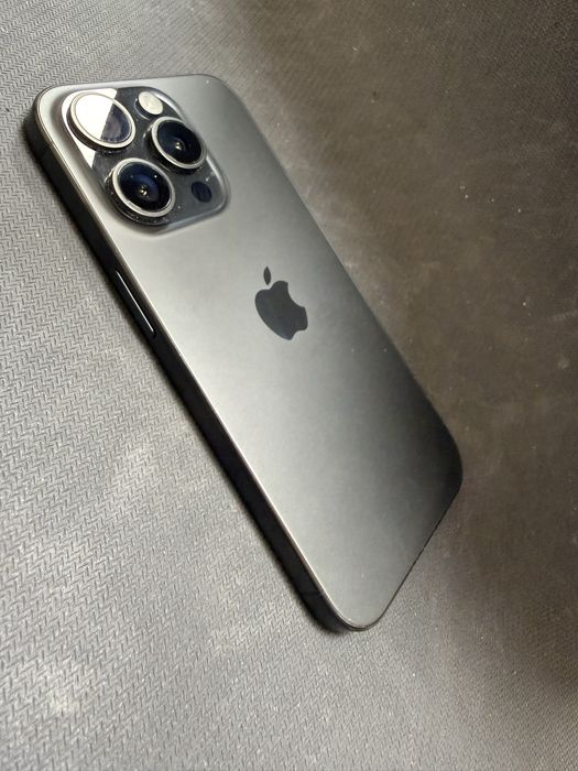 iPhone 15 Pro  128gb / отличен