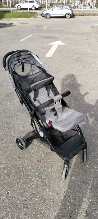 Vând cărucior bebe