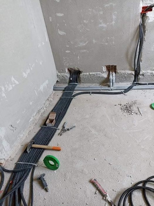 Fac instalație electrici case apartamente garsoniere