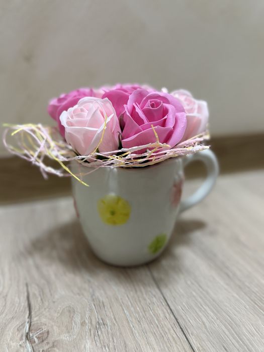 Уникални сапунени букети – ръчна изработка и стилна аранжировка