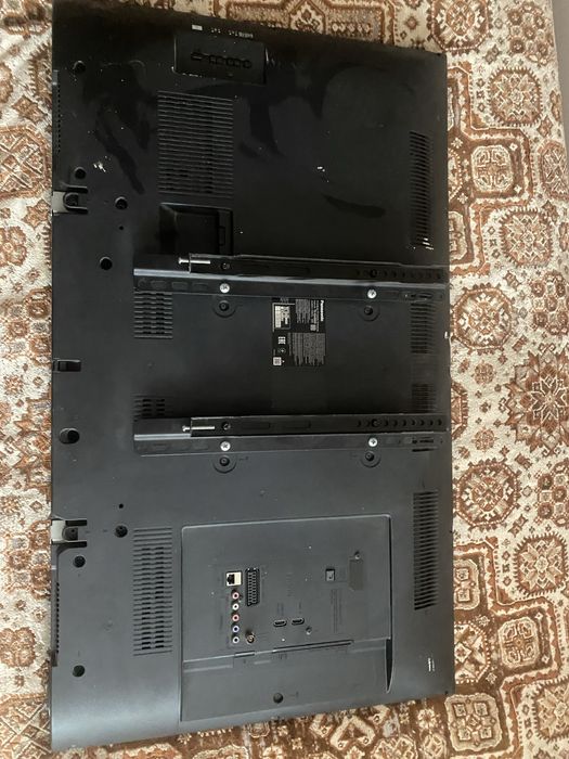 Телевизор  led panasonic 106 cm