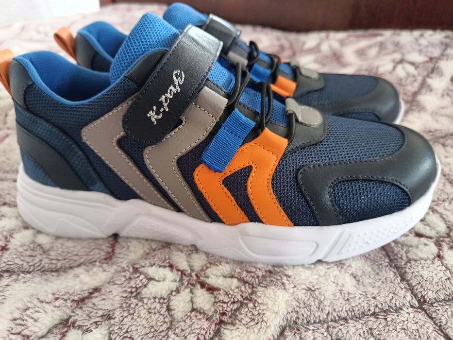 Продам обувь детская