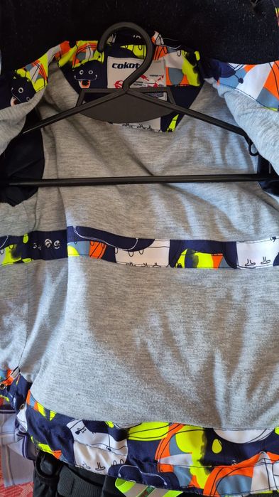 Курточка в отличном состоянии