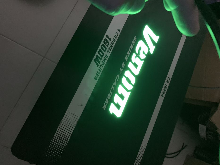 Авто усилвател 1600w