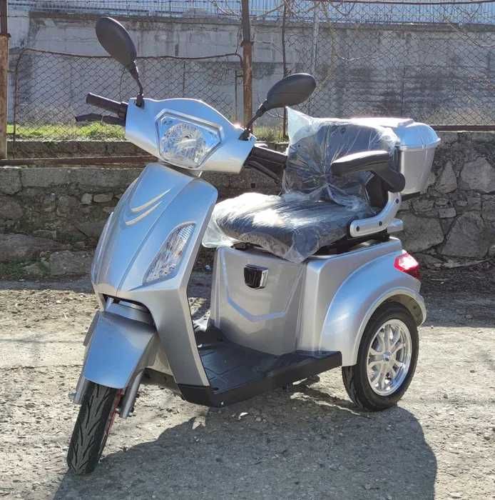 НА ИЗПЛАЩАНЕ - Електрическа триколка EcoWay Vista T408 силвер 1500W