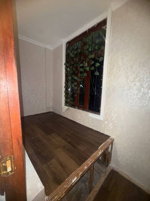 Своя ПРОДАЁТСЯ КВАРТИРА Чиланзар 19 - квартал Whatsapp 2/3/4 честая