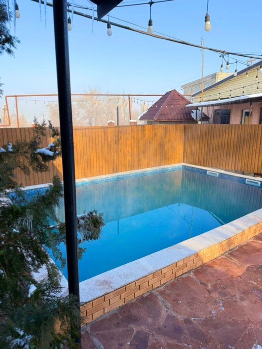 Коттедж ( дом ) с бассейном