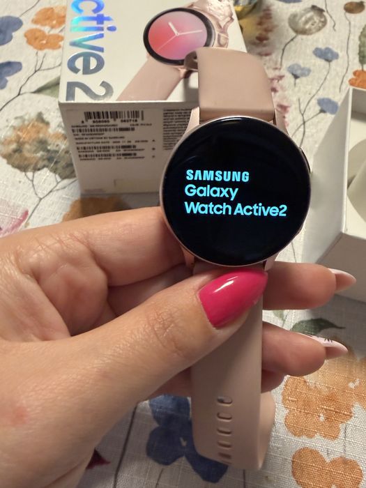 Часовник Samsung galaxy active 2