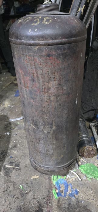 Газовый баллон большой