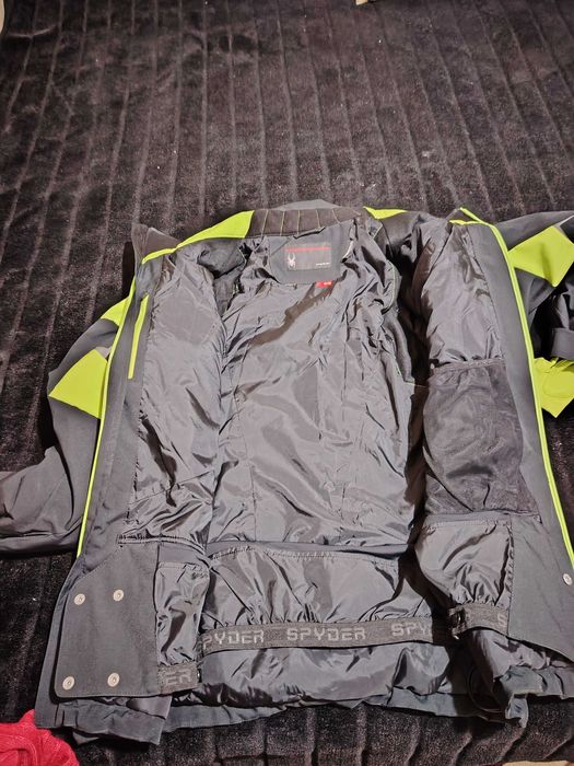 SPYDER  оригинално ски сноуборд яке р-р М с 20к воден стълб