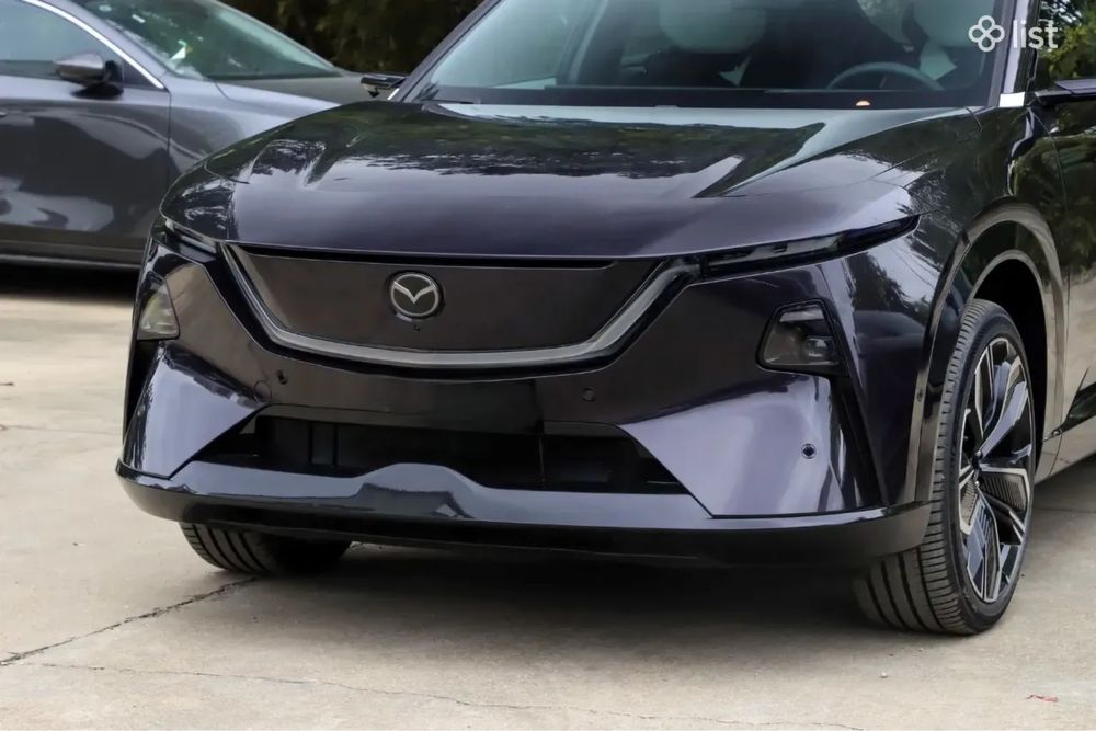 Mazda EZ-60 Max версия + доп. опции