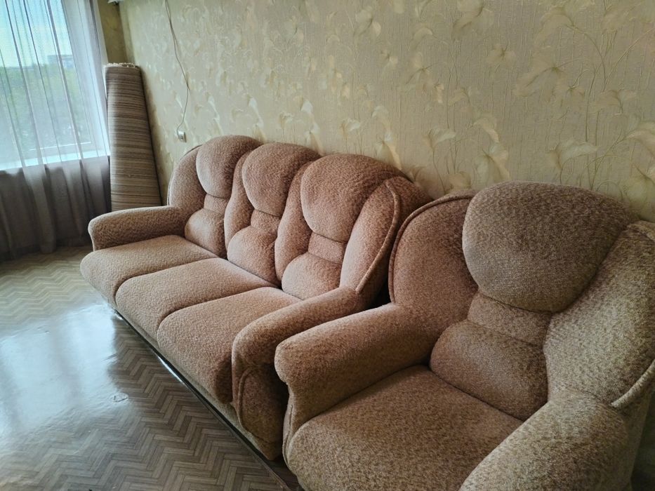 Диван раскладной и кресло
