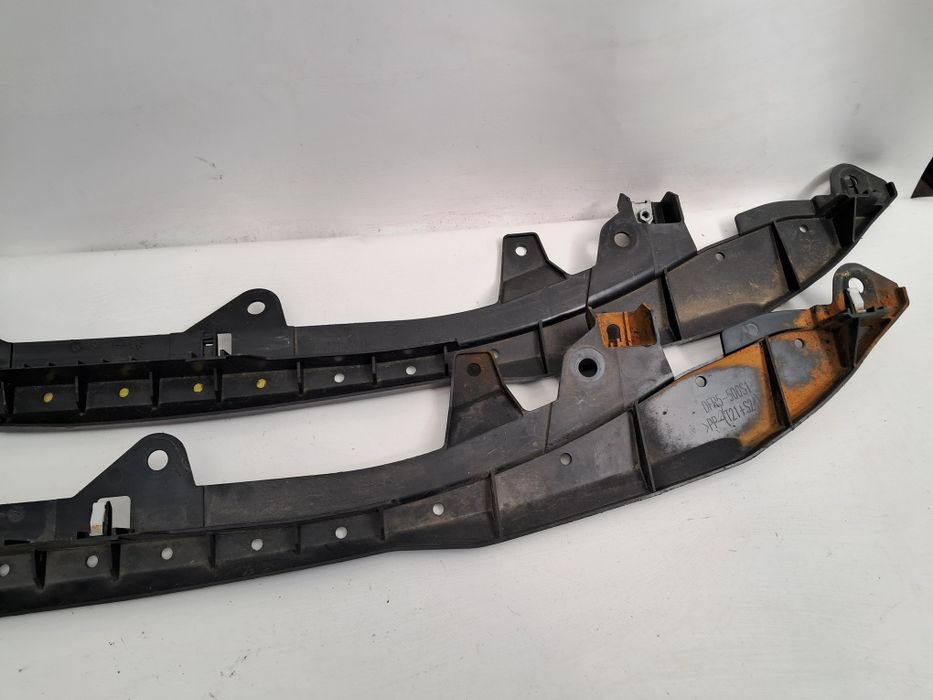 Грил решетка в броня  под броня Mazda  CX 30