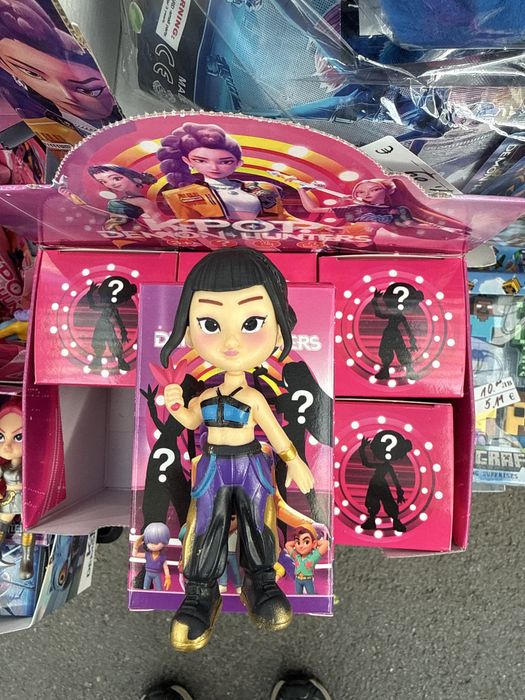 K-POP demon hunters.  Кей поп