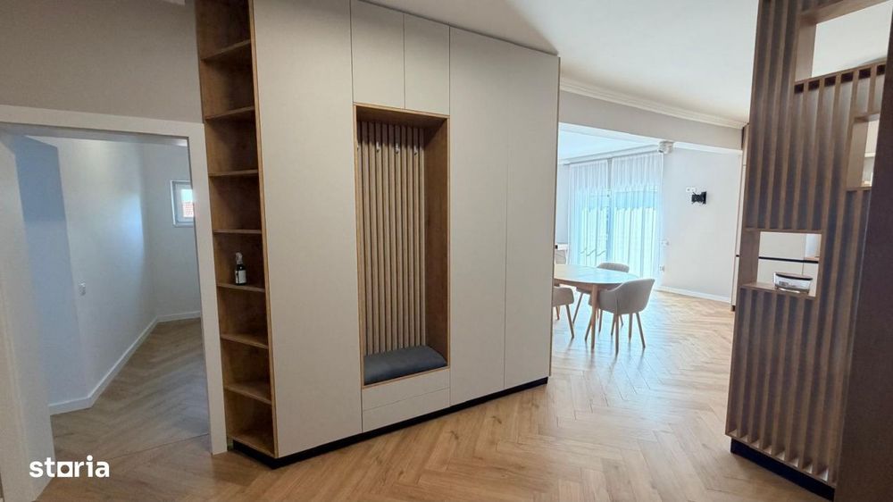 Casa in Corusu - mobilier personalizat si teren de 725mp