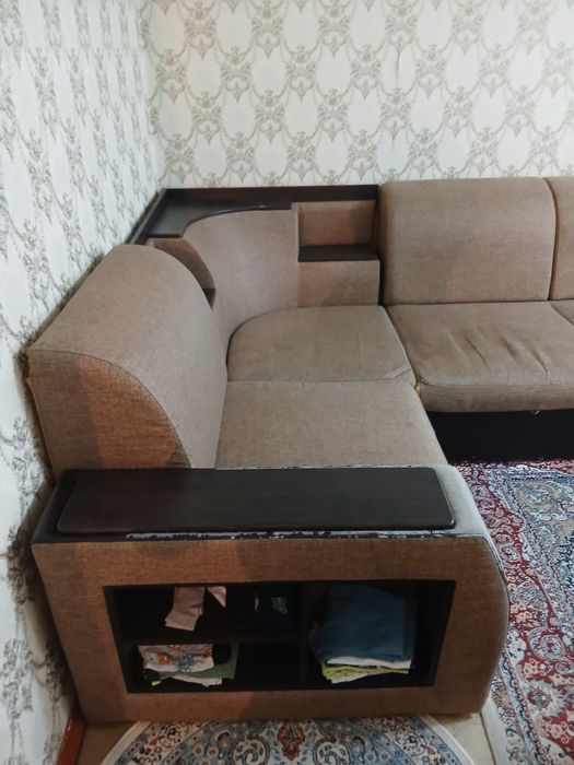 Продаётся угловой диван