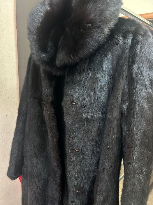 Продам норковую шубу