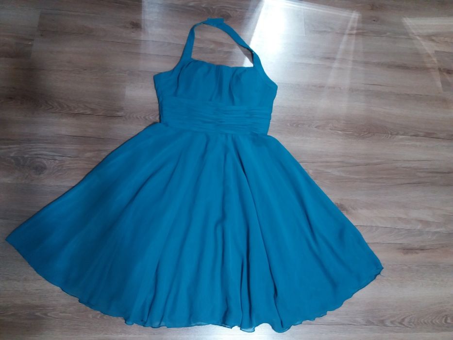 Красивое вечернее платье