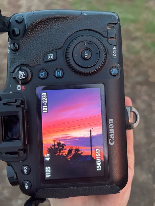 Canon EOS 6D + Canon EF 75–300mm