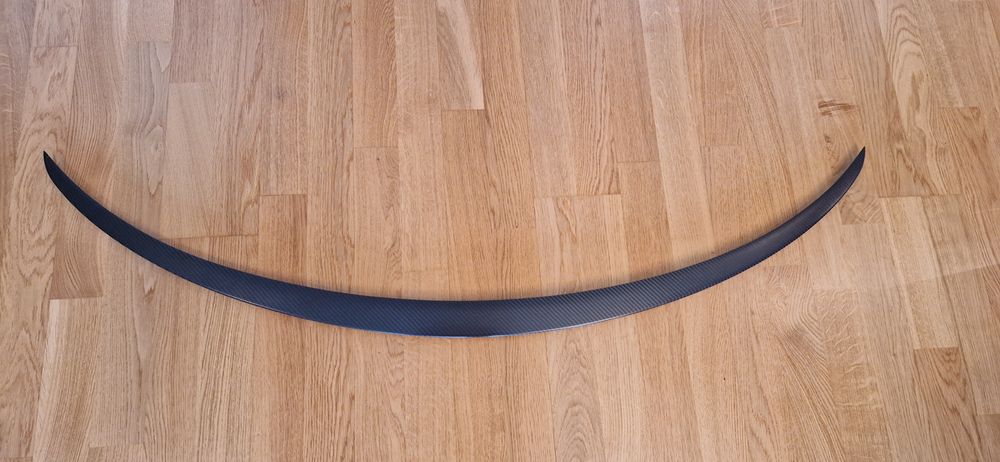 Крило за tesla model 3