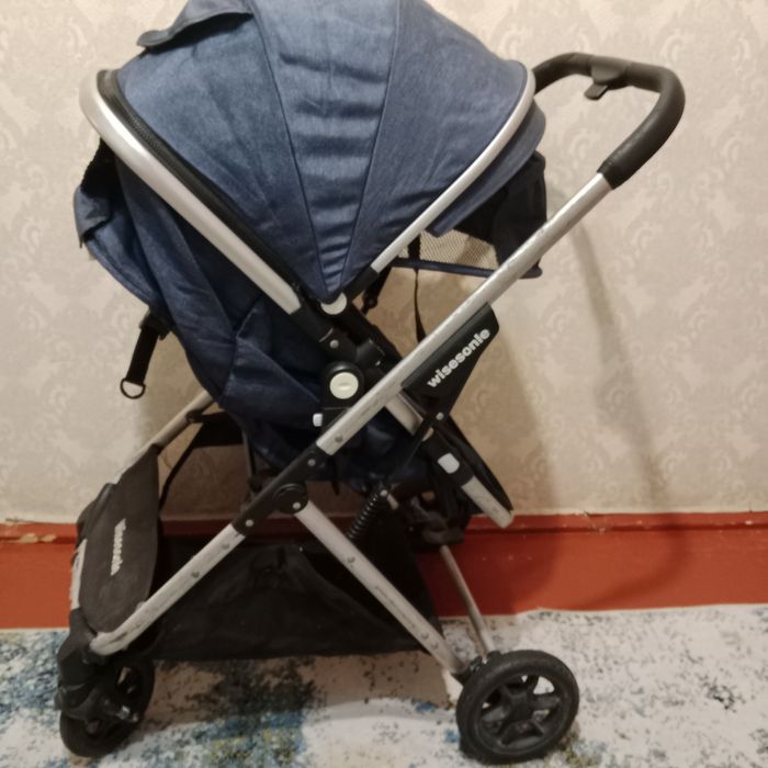 Продам детскую Коляска 2 в 1