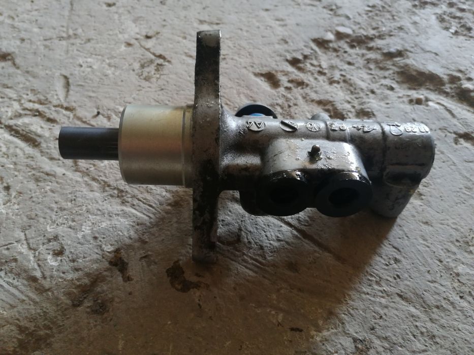 Pompă frână utilizată