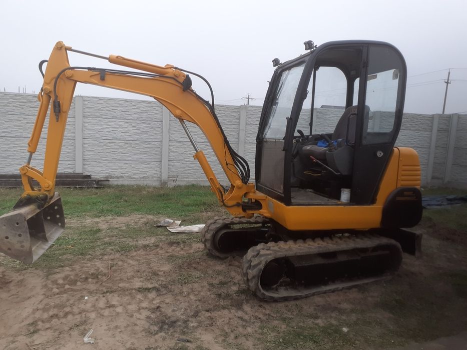 Miniexcavator,lucrari pt diverse sapaturi