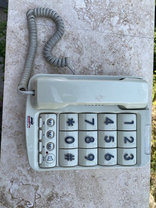 Telefon cu Taste Mari