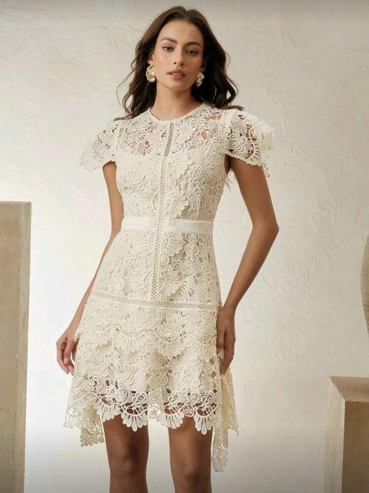 Рокля за празниците