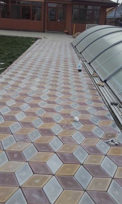 Pavaje si Pavele din beton aditivat - model Retea I