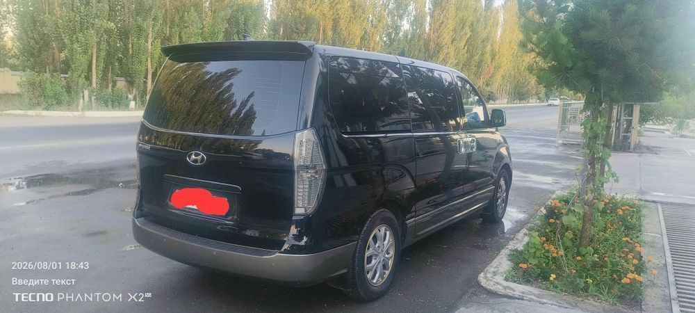 Hyundai h-1 starex