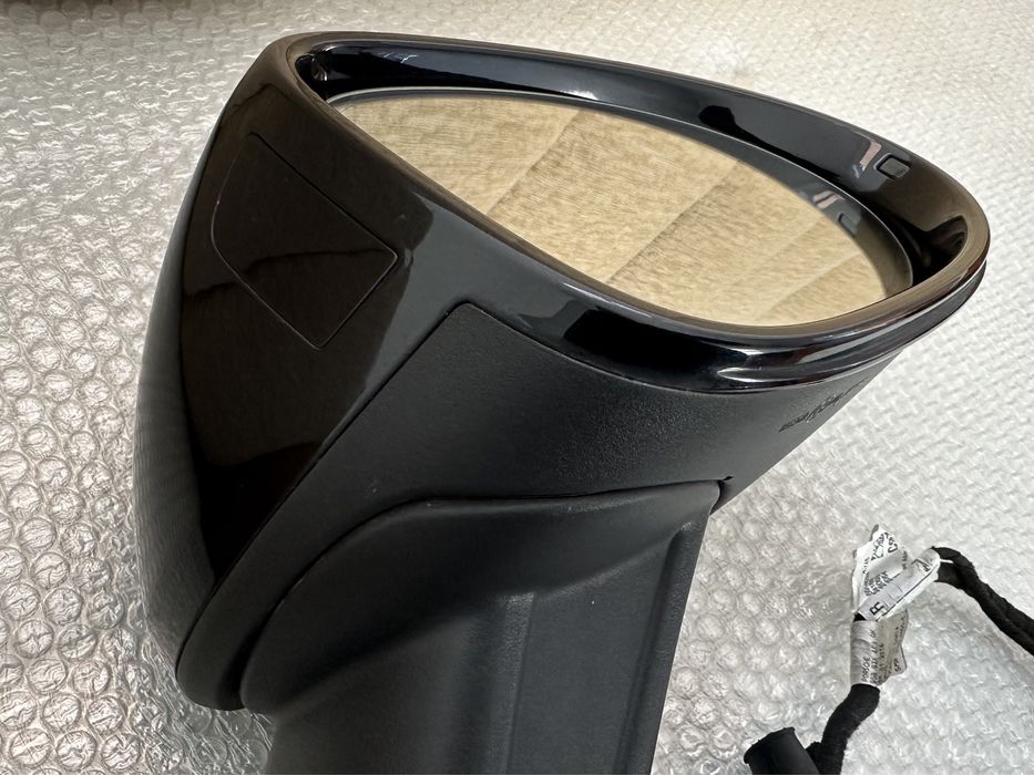 Oglinda dreapta Porsche Macan : Blind Assist, Rabatare, Electrocrom