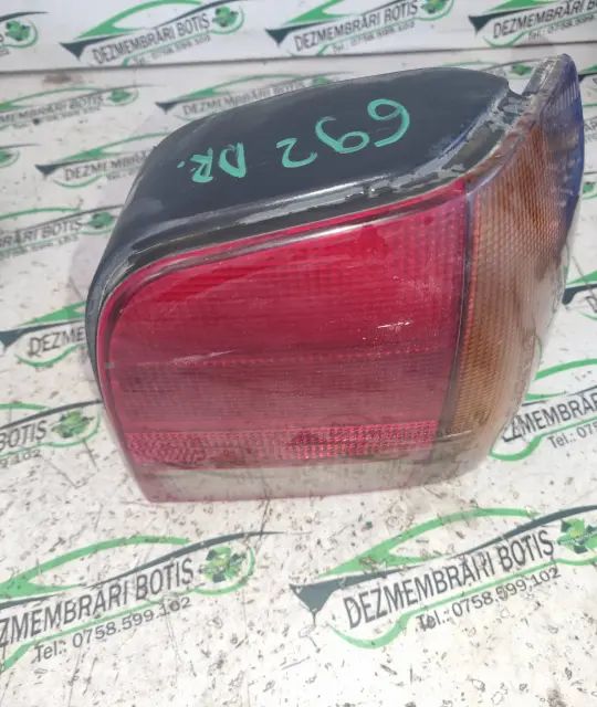 Lampa / Tripla stop dreapta pe aripa Volkswagen VW Polo 1998