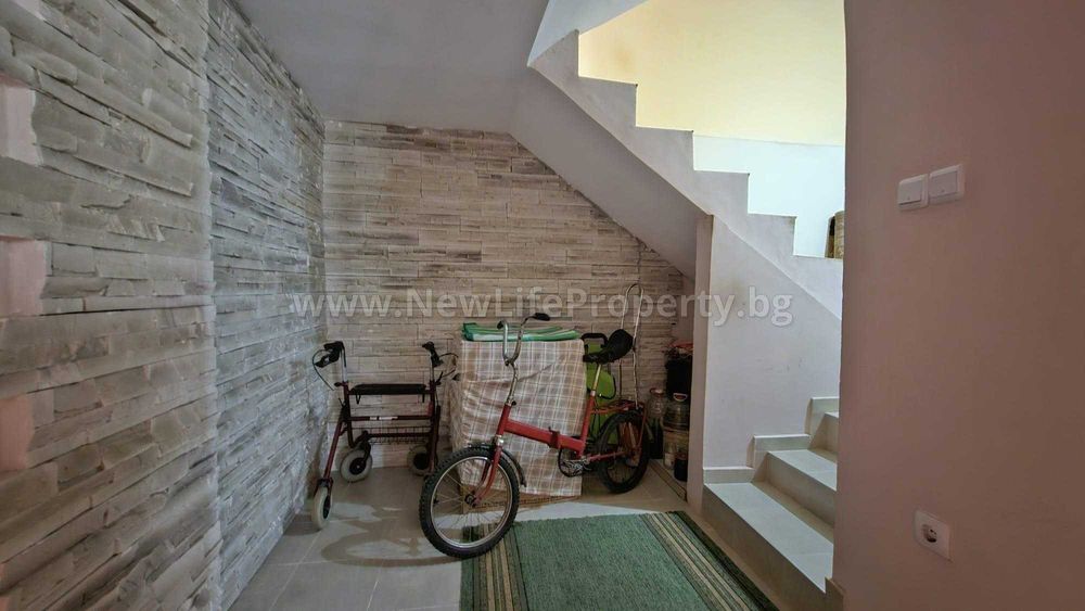 Продава се Къща в Камено - 132 кв.м за 1023 €/кв.м - Снимка #6