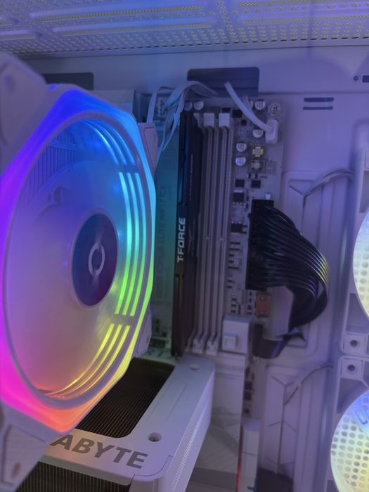 Memorie ram DDR5 16GB 6000Mhz CL38 TeamGroup