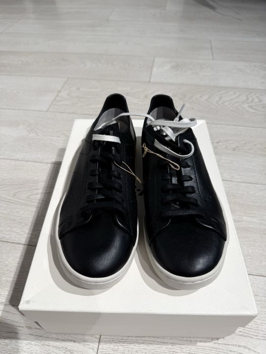 Adidas y 3 stan smith