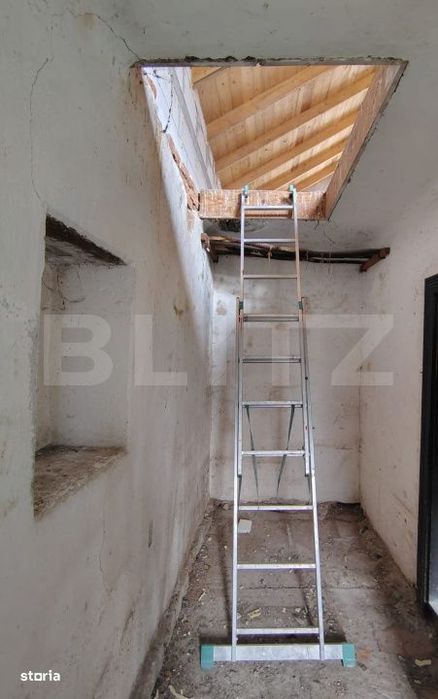 Casa taraneasca cu 180 mp utili si teren de 1360 mp, Aschileu Mare