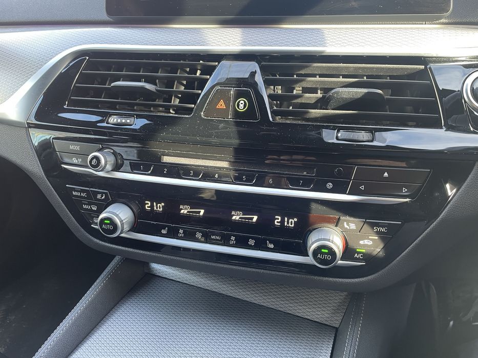 Far dreapta bmw seria 5 g30 g31 led bi xenon fara adaptiv