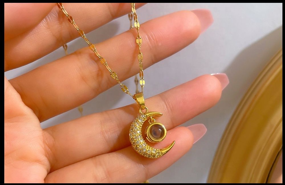 Asmo Ul Husno taqinchog'i