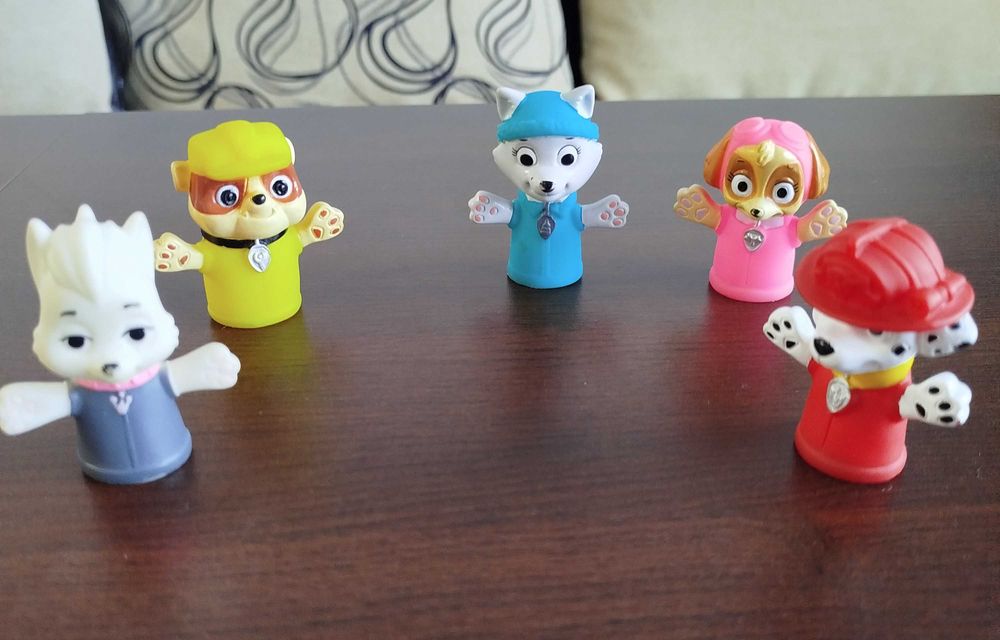 Продавам играчки ПЕС ПАТРУЛ фингъри/ напръстници/