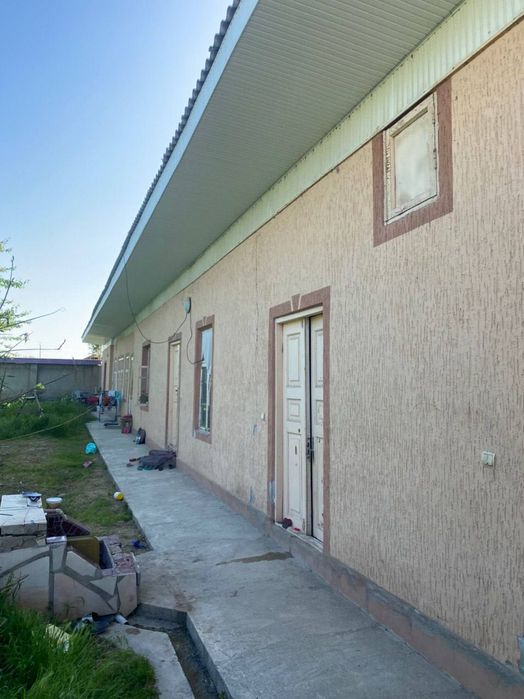Hovli sotiladi prodayotsa uchastok