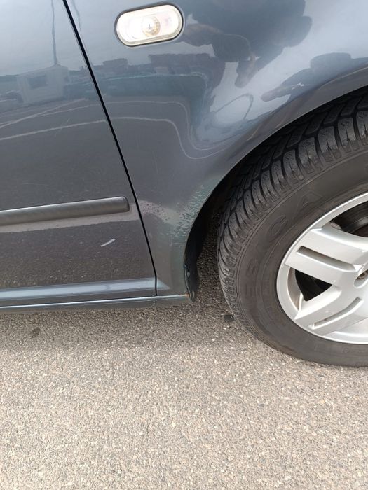 Vând Golf.          1.6