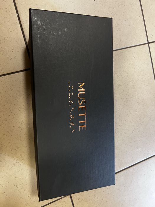 Обувки - чисто нови